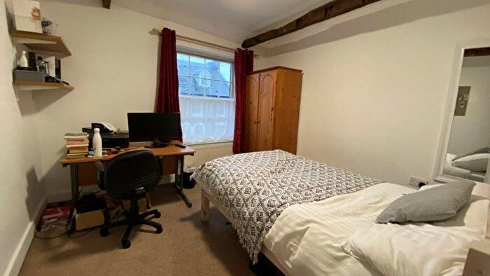 2 Bedroom Property To Rent In Broad Street, Canterbury, CT1