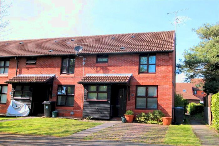 1 Bedroom End Of Terrace House To Rent In Tolvaddon Close, Horsell, Woking GU21