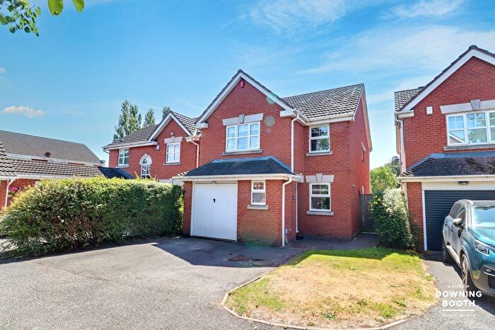 3 Bedroom Detached House For Sale In Alexander Close, Fradley, WS13