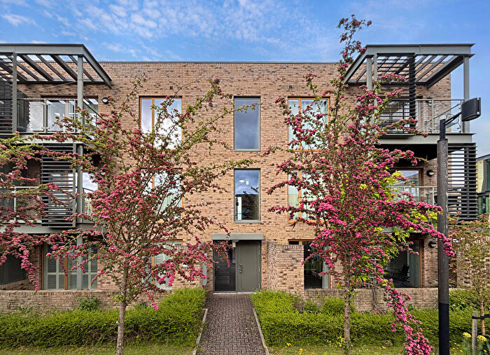 1 Bedroom Flat For Sale In Austin Drive, Trumpington, CB2