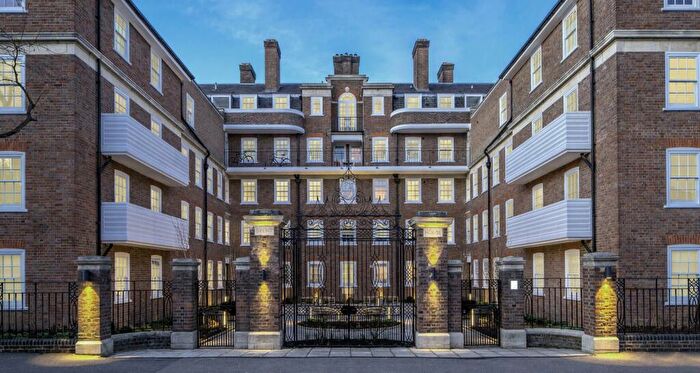 1 Bedroom Flat To Rent In A Brent House Brenthouse Road, E9