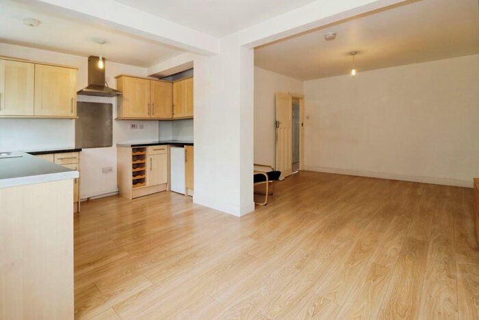 5 Bedroom House For Sale In Bush Avenue, Little Stoke, Bristol, Gloucestershire, BS34