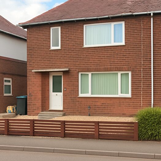 4 Bedroom Semi-Detached House To Rent In Westlea Road, Leamington Spa, CV31