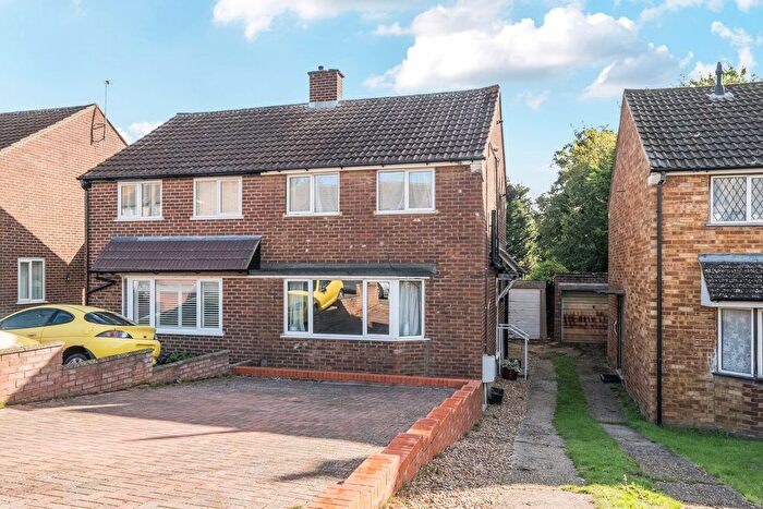 3 Bedroom Semi-Detached House For Sale In Townfield Road, Flitwick, MK45