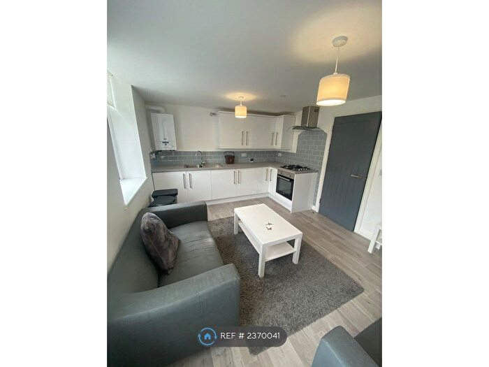 1 Bedroom Flat To Rent In Maindy, Cardiff, CF14