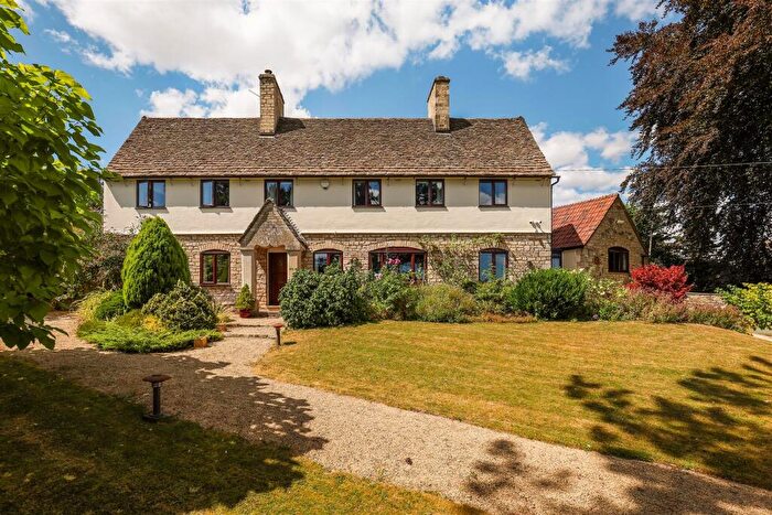 4 Bedroom Detached House For Sale In Fewster Road, Nailsworth, Stroud, GL6