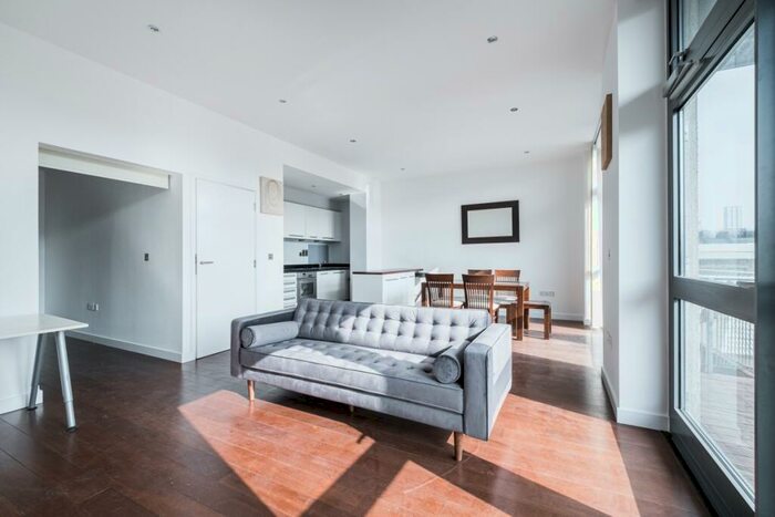 2 Bedroom Apartment To Rent In Pentonville Road London, N1