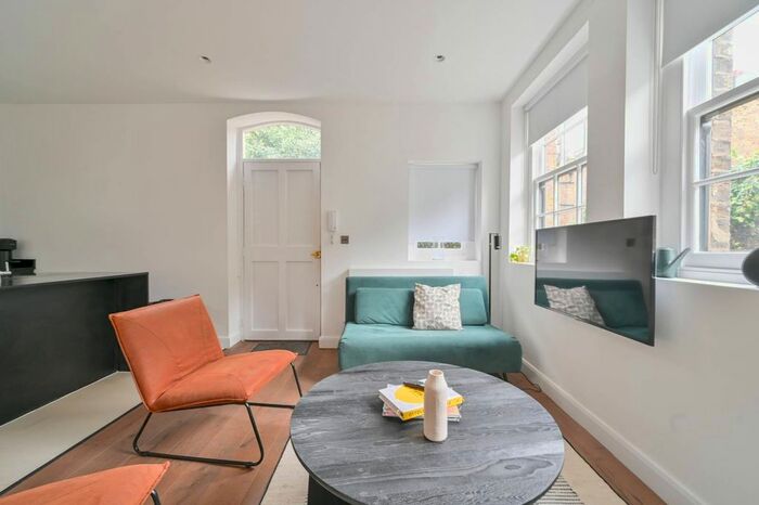 1 Bedroom Flat To Rent In Macroom Road, Maida Hill, London, W9