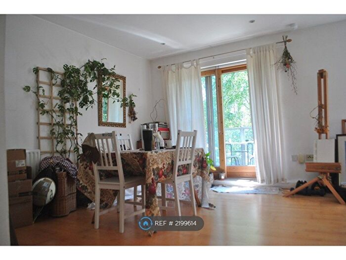 2 Bedroom Flat To Rent In Clarendon Road, London, N8