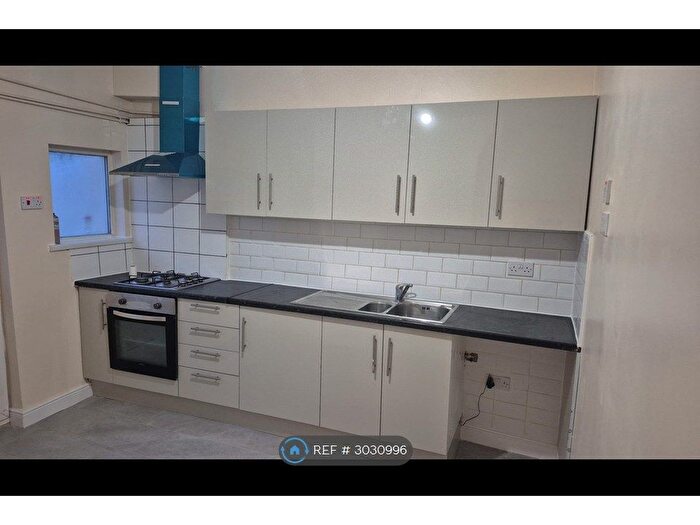 2 Bedroom Flat To Rent In Chepstow Road, Newport, NP19