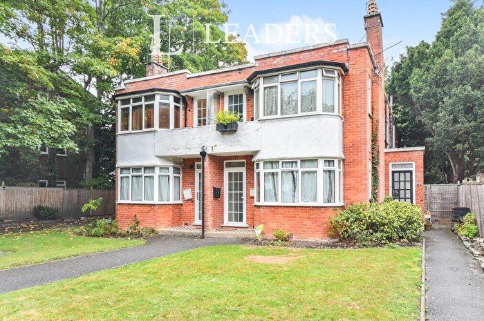 2 Bedroom Flat To Rent In Grove Road, Bournemouth, BH1