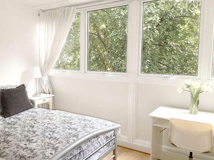2 Bedroom Flat To Rent In Clipstone Street, London, W1W