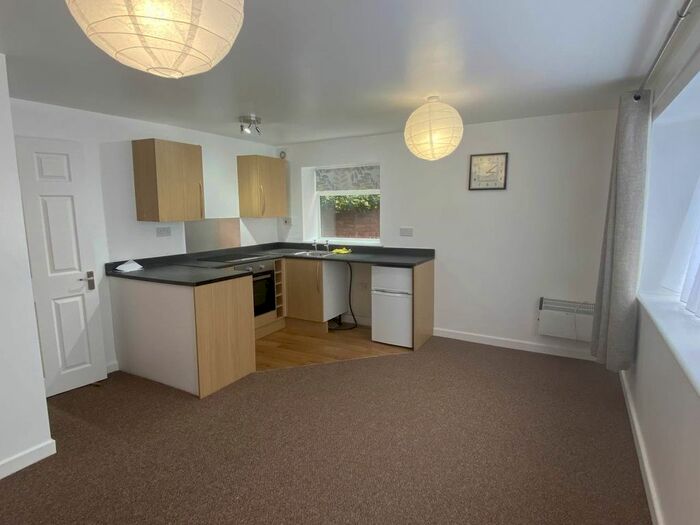 1 Bedroom Flat To Rent In Gravelly Hill, Erdington, Birmingham, B23