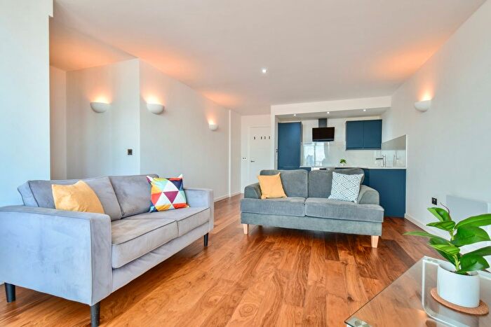 2 Bedroom Flat To Rent In Wellington Street, Leeds, LS1