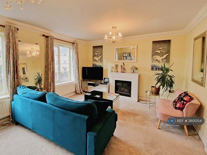 4 Bedroom Terraced House To Rent In Northcroft, Cheltenham, GL50
