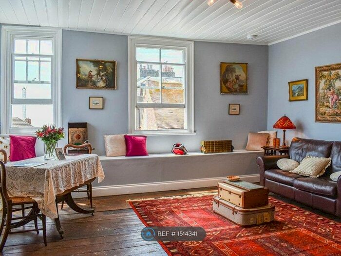 1 Bedroom Flat To Rent In Wellesley House, Hastings, TN34