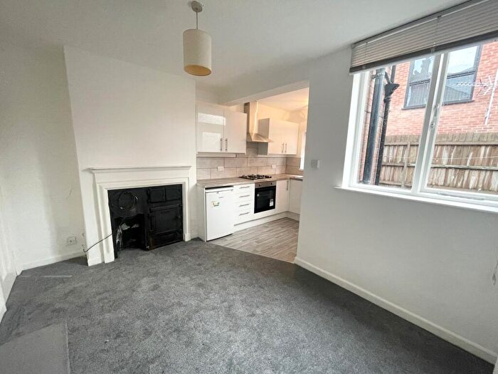 3 Bedroom House To Rent In Imperial Road, Beeston, Nottingham, NG9