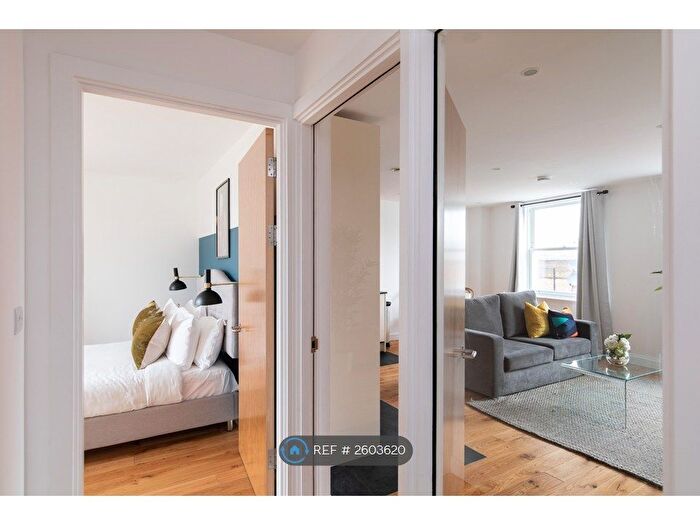 2 Bedroom Flat To Rent In Castle Road, London, NW1