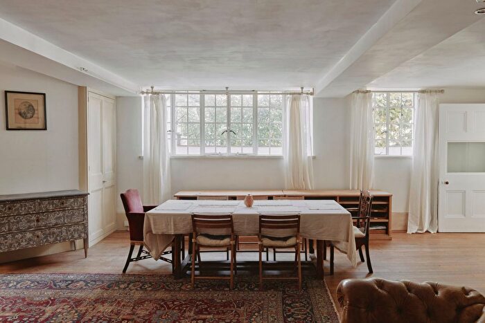 1 Bedroom Flat To Rent In Fulham Road, London, SW6