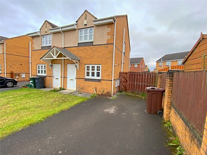 2 Bedroom Semi-Detached House To Rent In Fullbeck Close, Allerton, Bradford, BD15