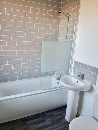 1 Bedroom Flat To Rent In Cornwallis Terrace, Hastings, TN34