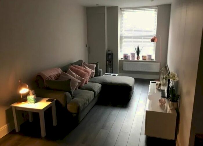 1 Bedroom Flat To Rent In Bedroom Flat, Wellesbourne, Warwickshire, CV35