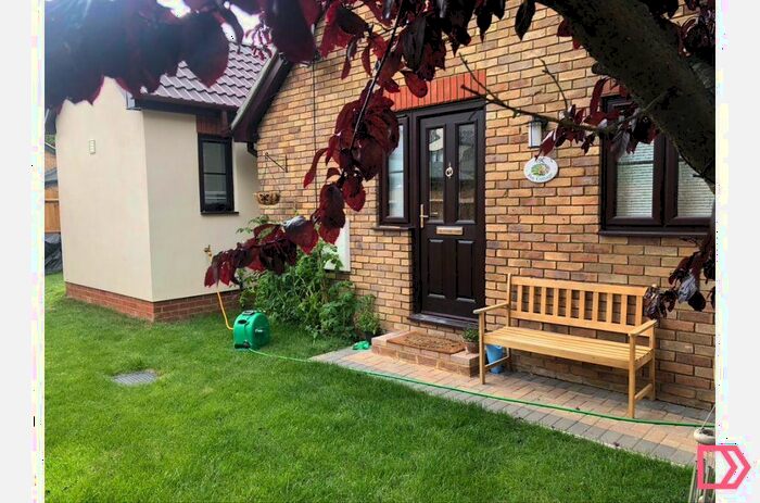 1 Bedroom Bungalow To Rent In C Shefford Road, Meppershall, Shefford, Beds, SG17