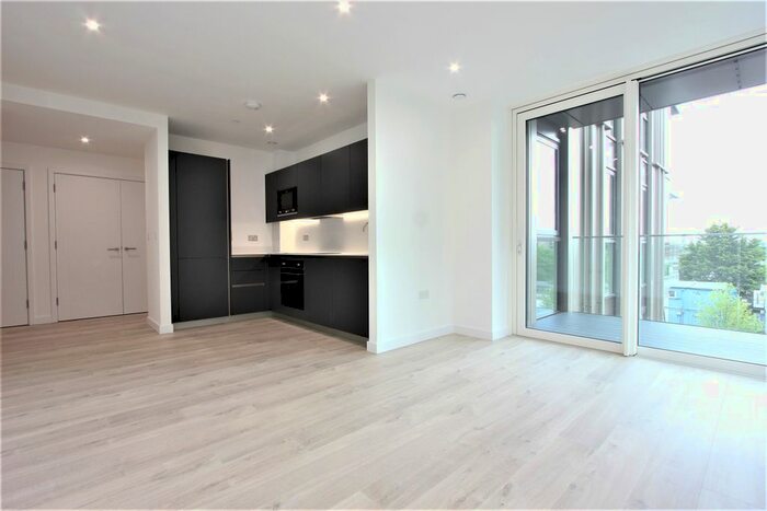 1 Bedroom Flat To Rent In Hartingtons Court, Coster Avenue, London, N4