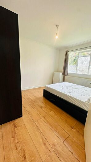 2 Bedroom Flat To Rent In Junction Road, London, N19