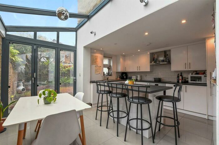 4 Bedroom House To Rent In Landseer Road, London, N19