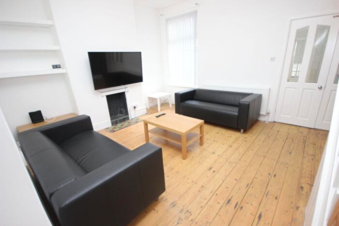 4 Bedroom Terraced House To Rent In Woodcroft Road, L15