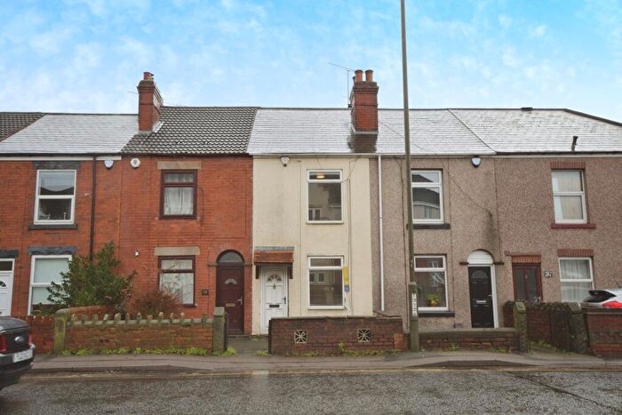 2 Bedroom Terraced House For Sale In Derby Road, Chesterfield, Derbyshire, S40