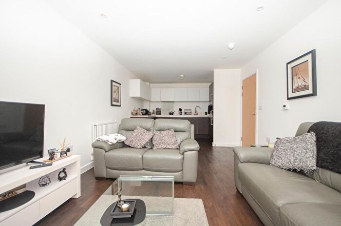 2 Bedroom Flat For Sale In Denyer Walk, Southampton, SO19