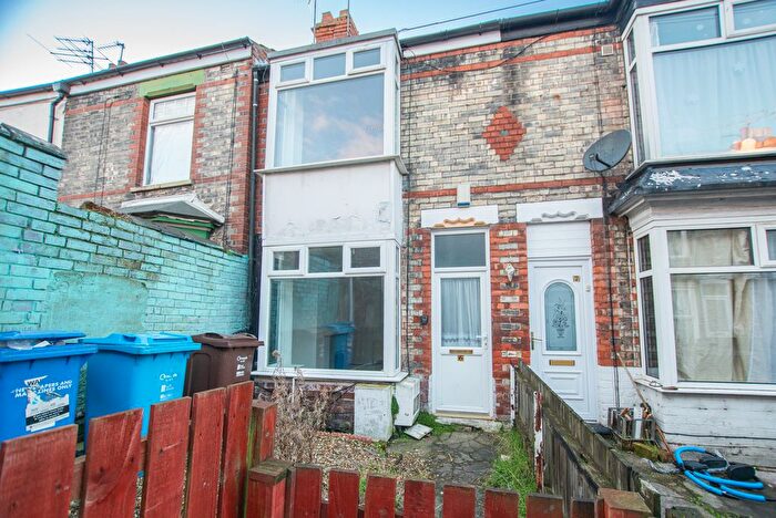 2 Bedroom Terraced House To Rent In Chester Avenue, Manvers Street, Hull, Hull, HU5