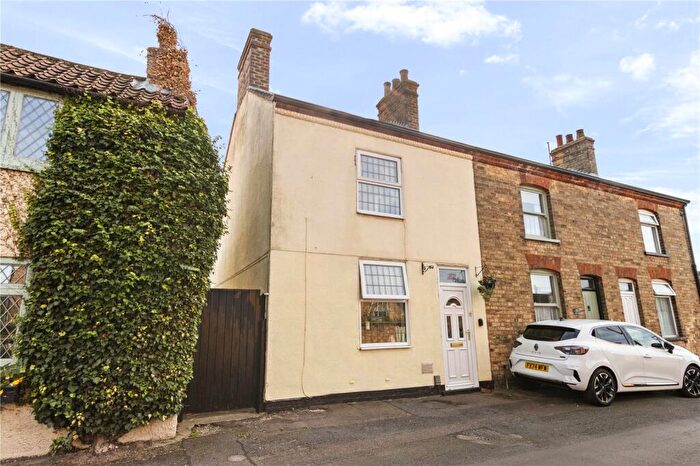 3 Bedroom End Of Terrace House For Sale In Skinners Lane, Waltham, Ne Linconshire, DN37