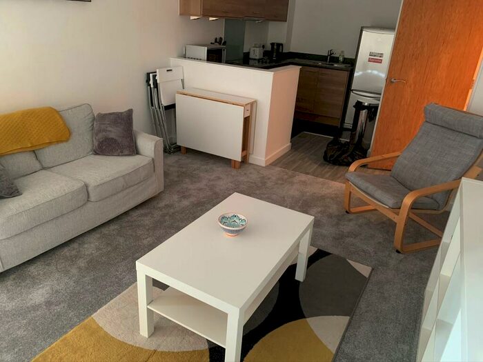 1 Bedroom Flat To Rent In Richmond House, Bonfire Corner, PO1