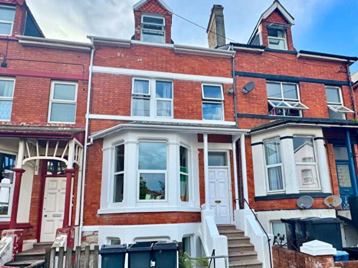 1 Bedroom Flat To Rent In Hermosa Road, Teignmouth, TQ14