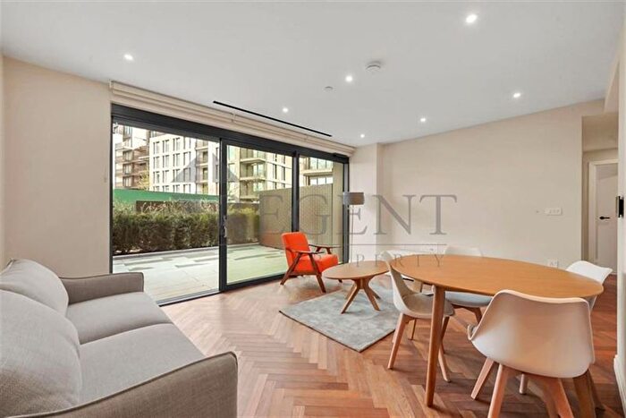2 Bedroom Flat To Rent In Hampton House, Michael Road, SW6