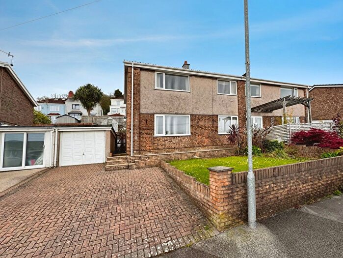 3 Bedroom Semi-detached House For Sale In Thornbury Close, Baglan, Port Talbot, SA12