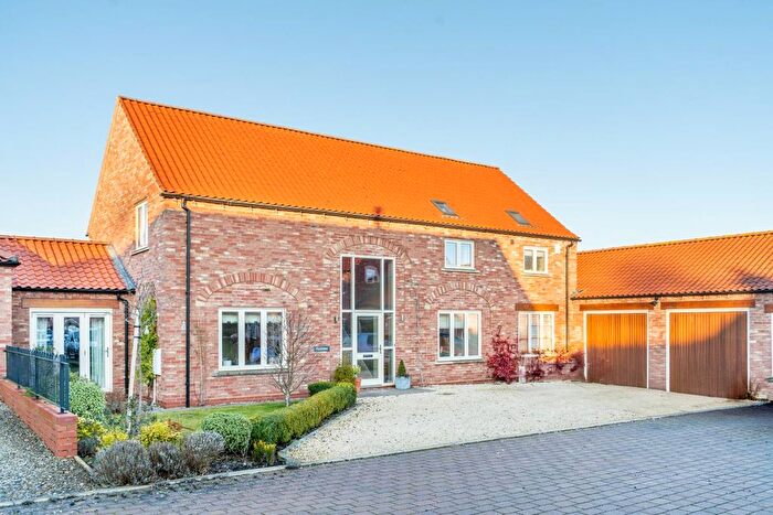 5 Bedroom Link Detached House For Sale In Pecketts Close, Sheriff Hutton, York, YO60