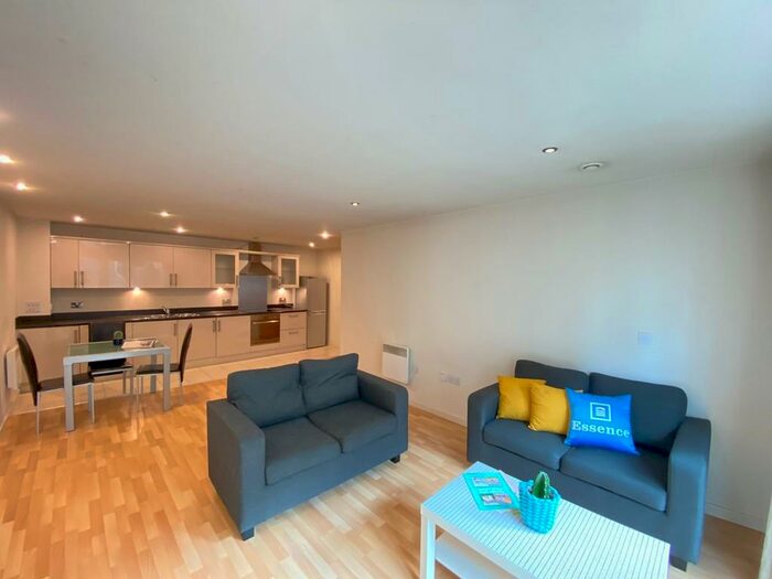 2 Bedroom Apartment To Rent In Masshouse Plaza, Birmingham, B5