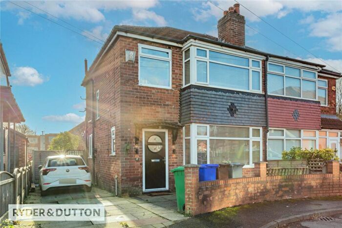 3 Bedroom Semi Detached House For Sale In Dorwood Avenue, Blackley, Manchester, M9