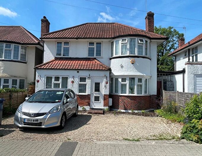4 Bedroom Detached House To Rent In Uphill Grove, Mill Hill, NW7