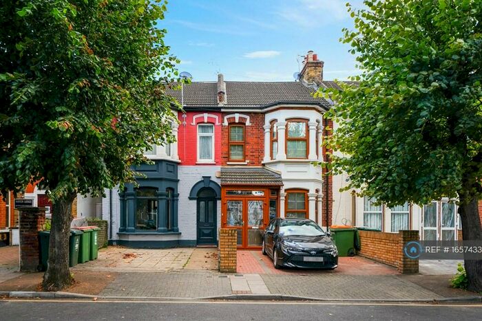 3 Bedroom Maisonette To Rent In Terrace Road, London, E13