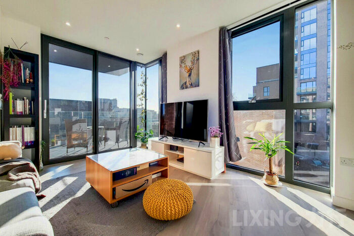 1 Bedroom Apartment For Sale In Coster Avenue, Woodberry Down, N4