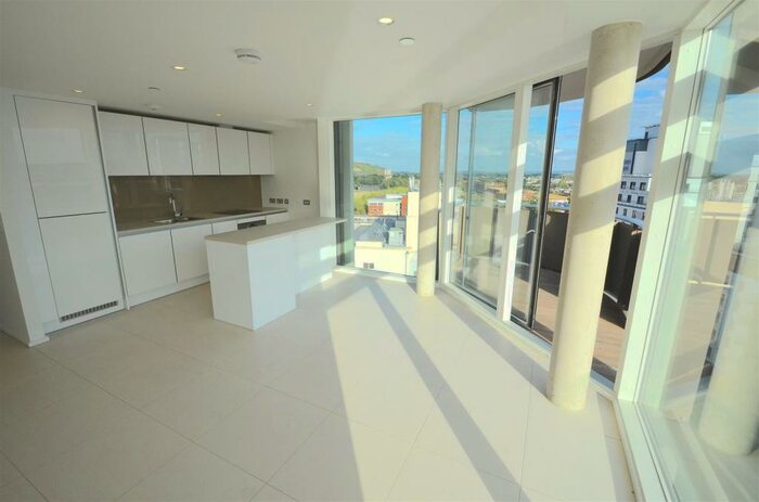 2 Bedroom Apartment To Rent In Nottingham One Tower, Canal Street, NG1