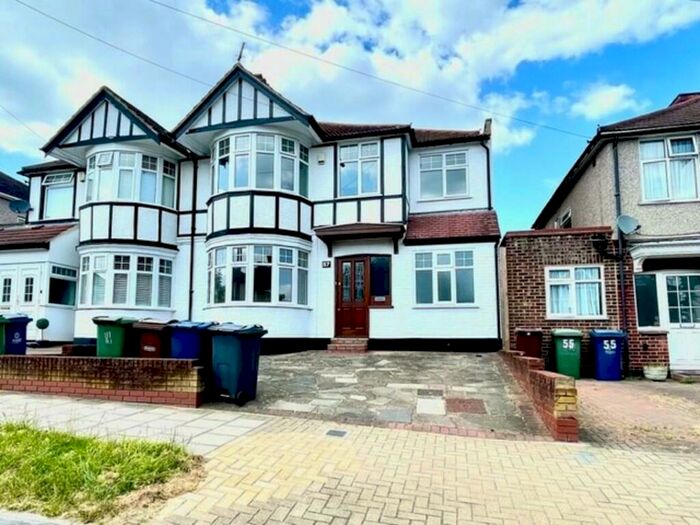 5 Bedroom Semi-Detached House To Rent In Weighton Road, Harrow Weald, HA3