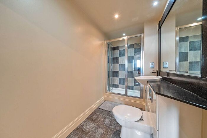 2 Bedroom Flat To Rent In Sheldon Square, Paddington, London, W2