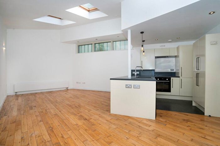1 Bedroom Apartment To Rent In Liverpool Road, Islington, London, N1