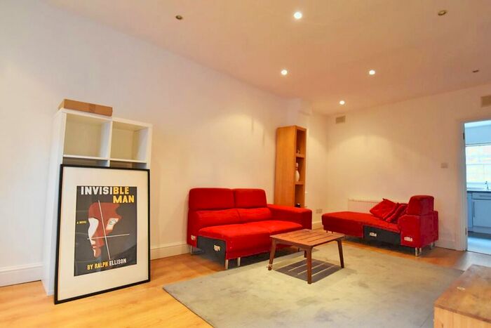 3 Bedroom Semi-Detached House To Rent In Monday Alley, Stoke Newington High Street, Stoke Newington, N16